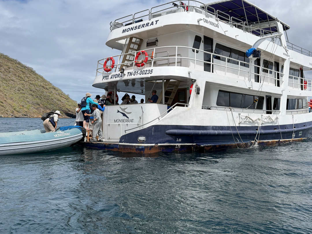 Monserrat Galapagos Cruises-阿约拉港必去景点