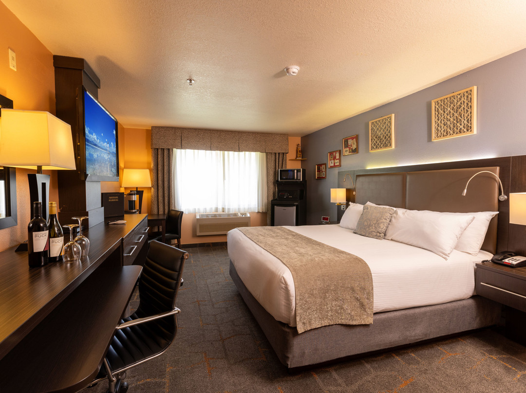 Prospector Hotel & Gambling Hall主图