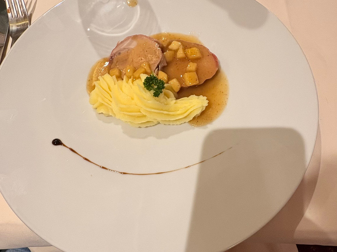 内维圣母酒店主图