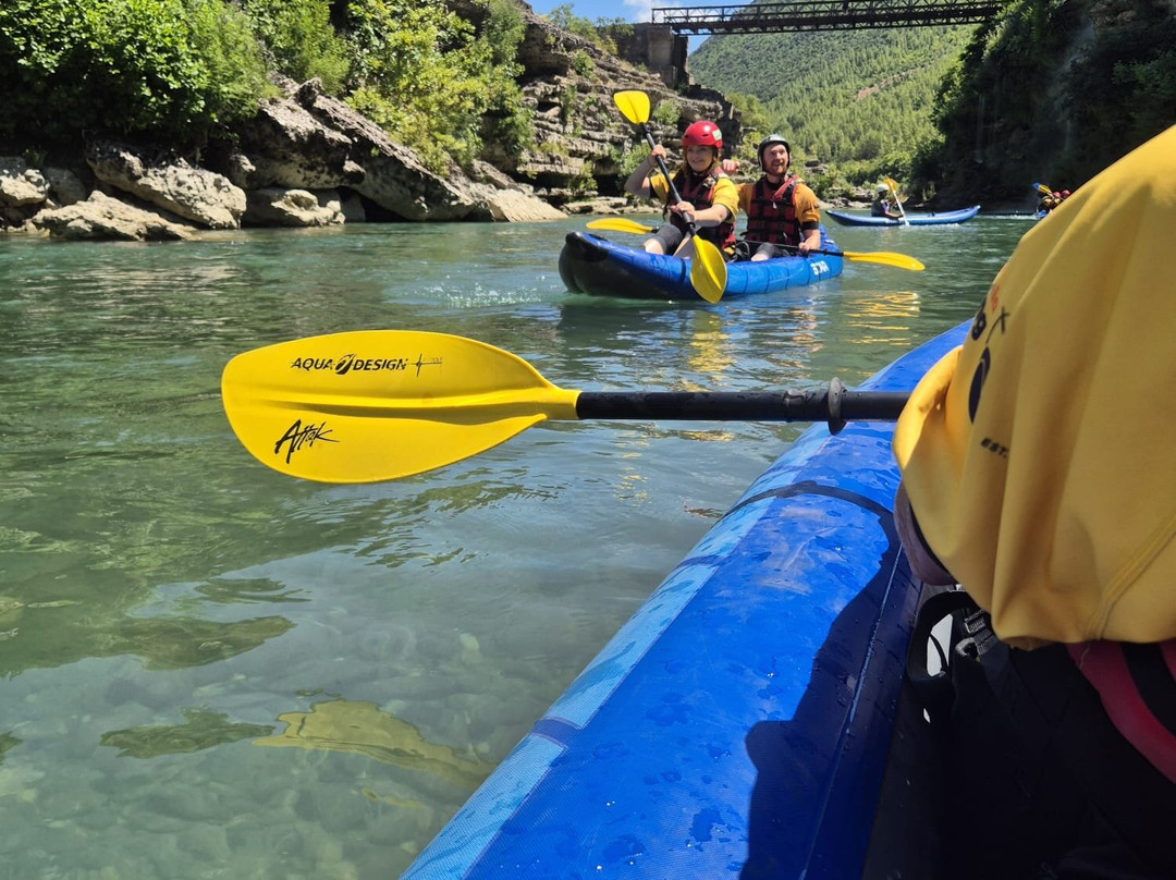 Albania Rafting Adventure-培拉特必去景点