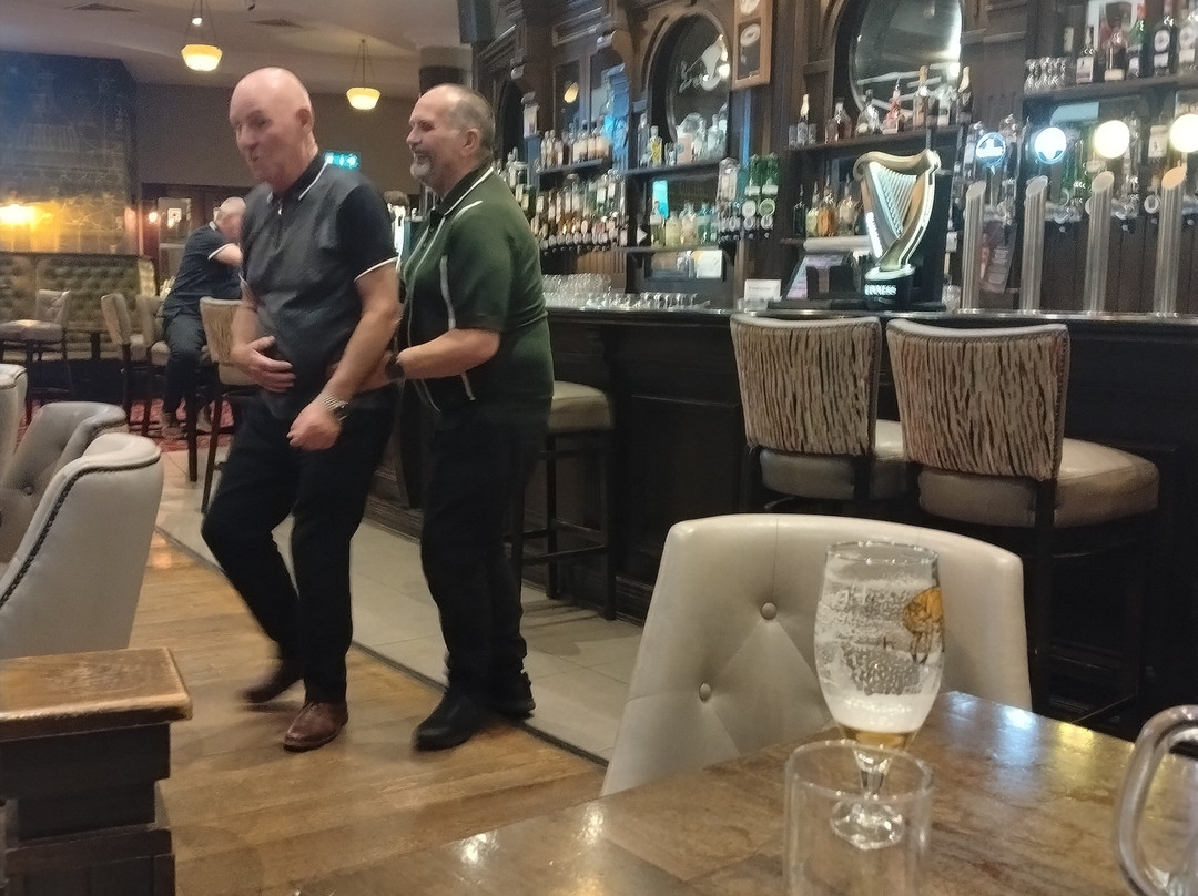 伟大民族阿尔马城市酒店主图