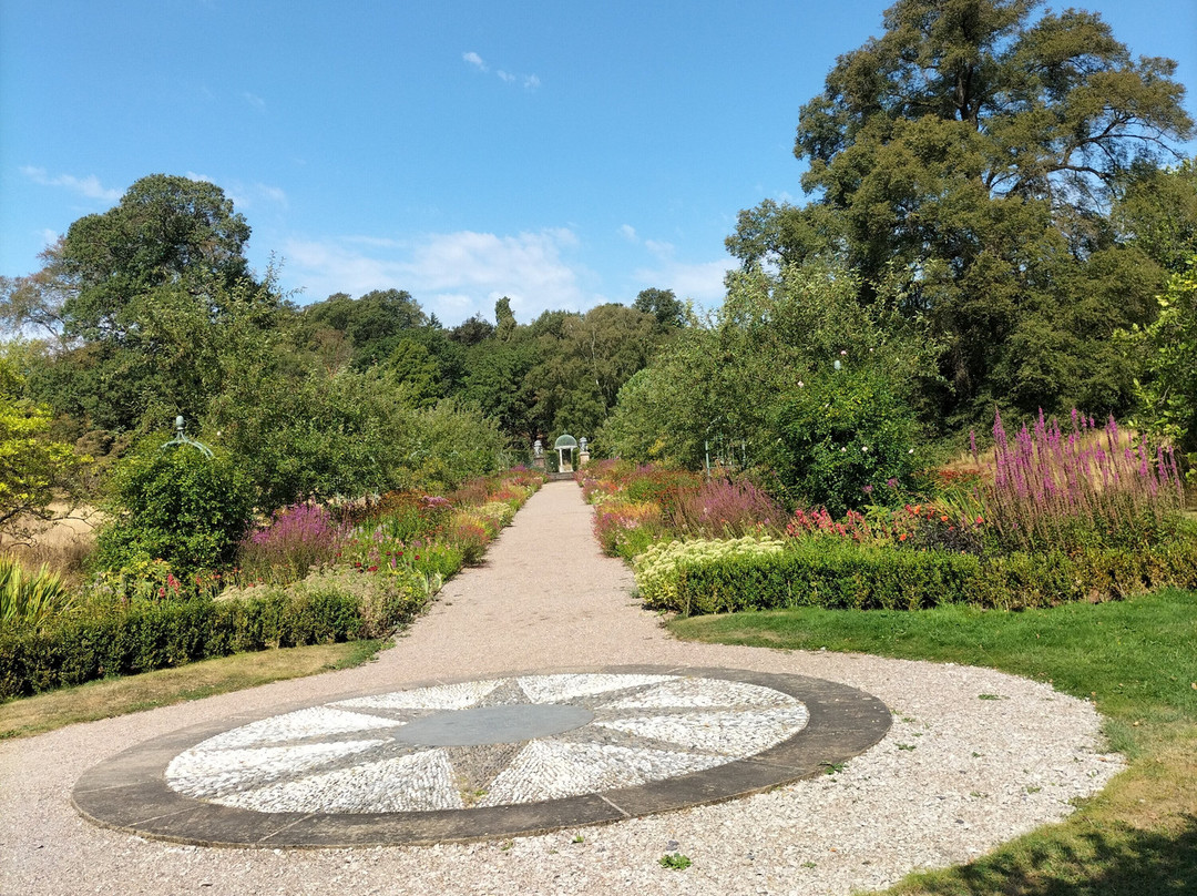 Cholmondeley Castle Gardens-Cholmondeley必去景点