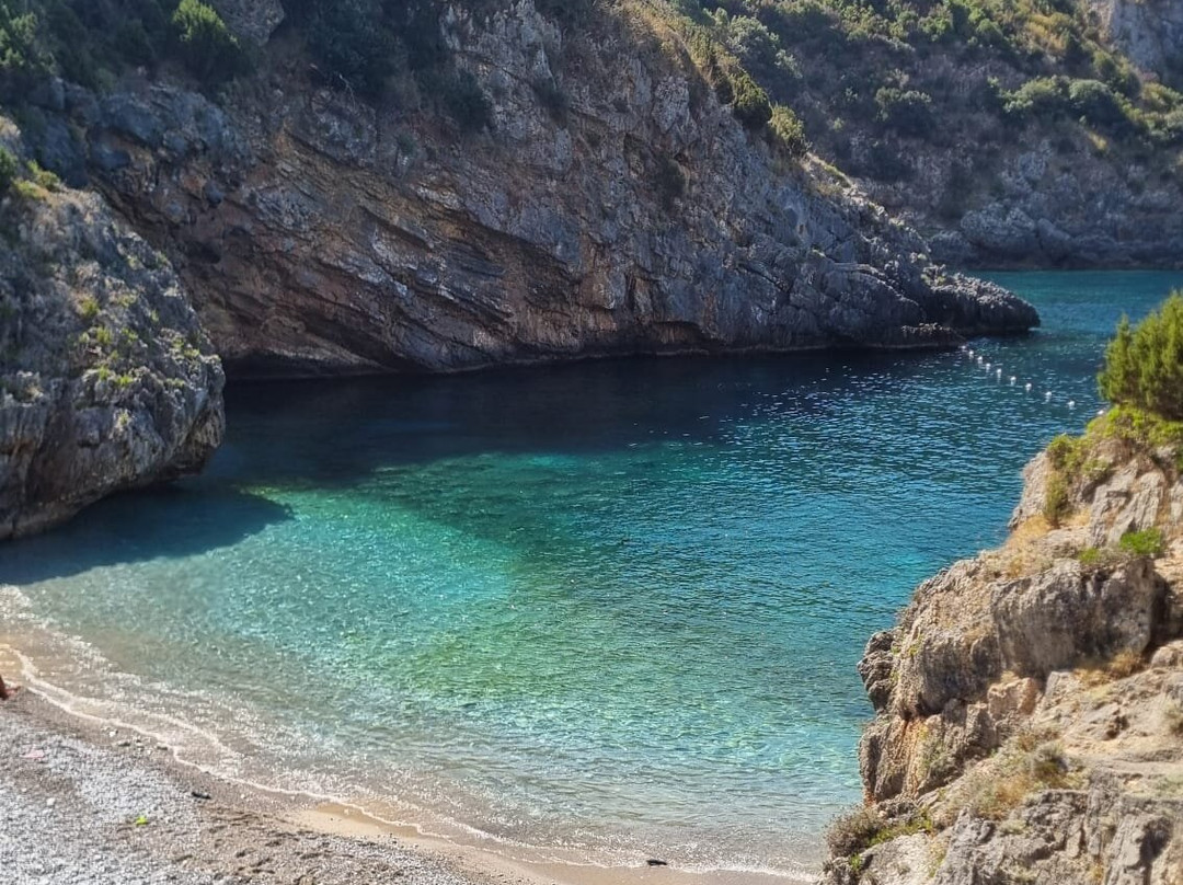 Cala Bianca Spiaggia-Marina di Camerota必去景点