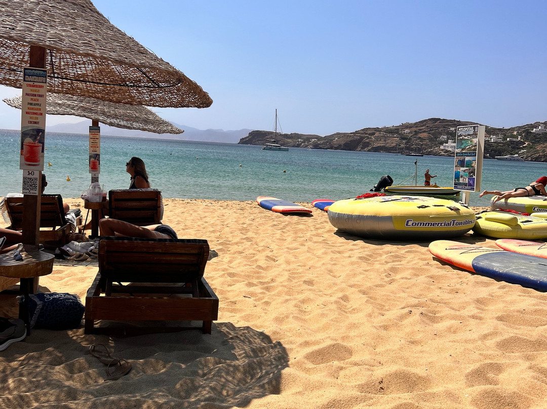 Mylopotas Beach-埃欧斯岛必去景点