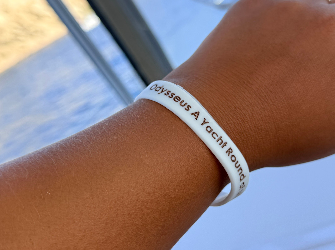 Odysseus A. Yacht Cruises-Adamas必去景点