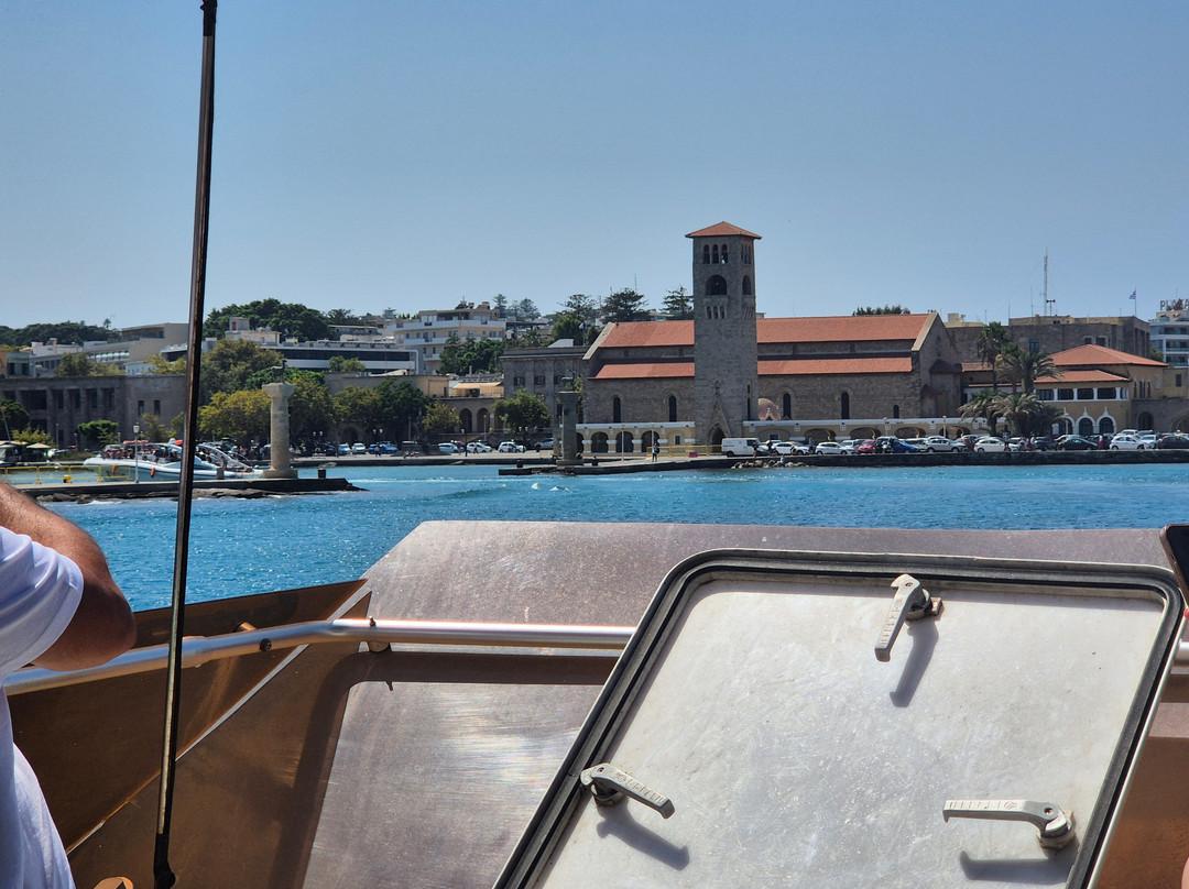Prestige Yachts In Rhodes-罗德城必去景点