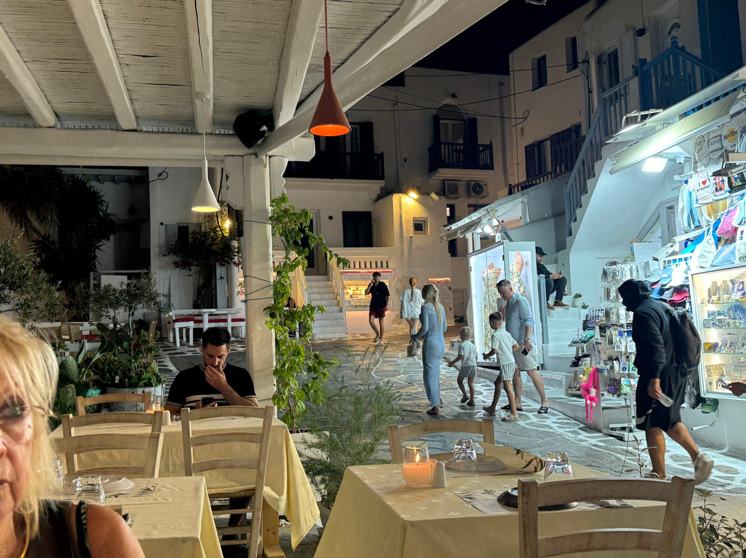 Mikri Avra Restaurant