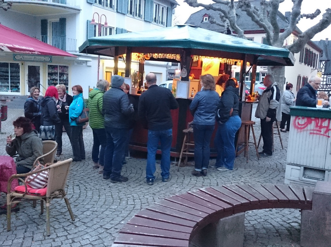Weinstand Marktplatz Rüdesheim am Rhein-吕德斯海姆必去景点