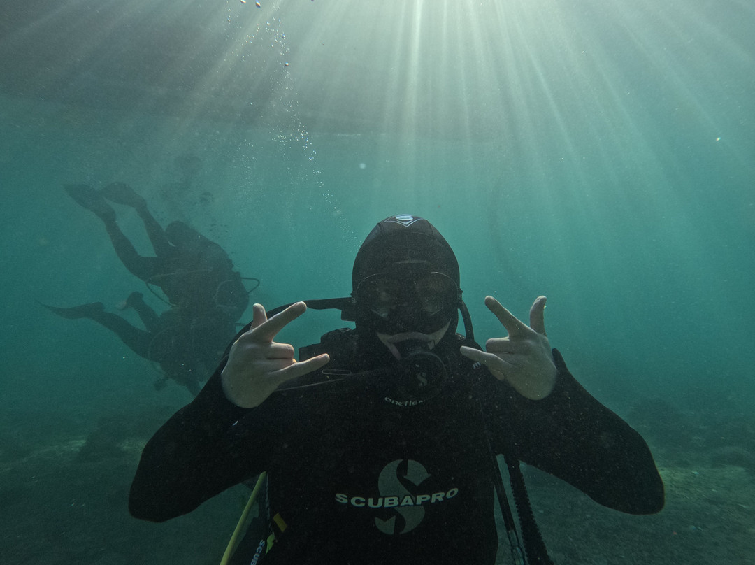 Bravamar Diving Center-Algarrobo必去景点
