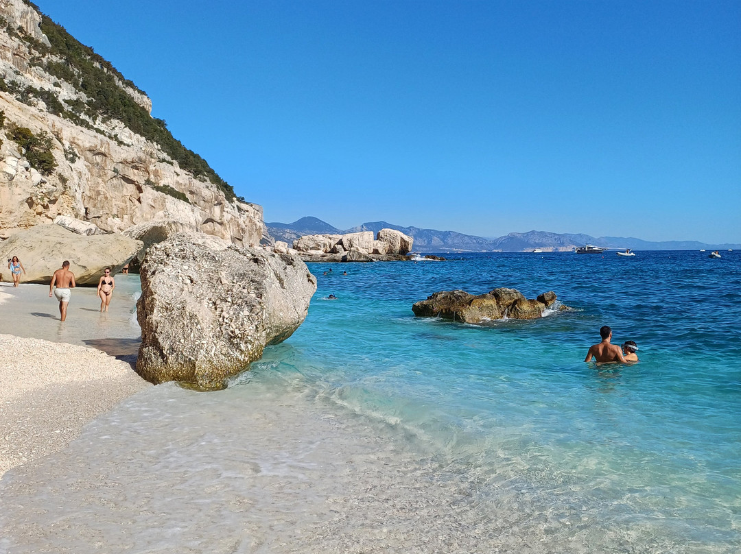 Blue Driving - Noleggio Gommoni ed escursioni nel Golfo di Orosei-奥罗塞必去景点
