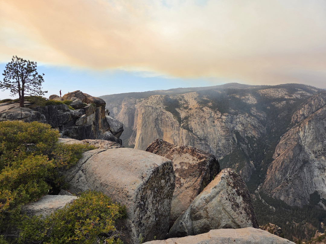 Taft Point-优胜美地国家公园必去景点