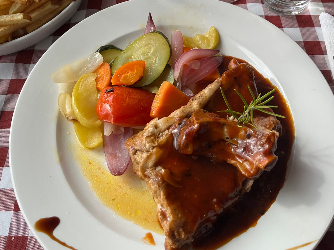 Sunshine Pub & Grill