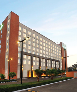 Lemon Tree Hotel, Sohna Road, Sector 68, Gurugram酒店图片