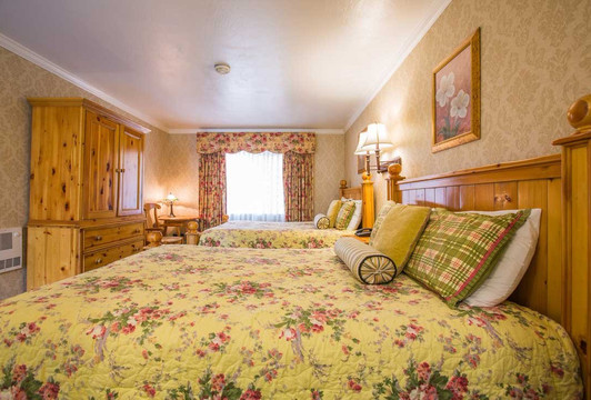 卡梅尔旅馆及套房