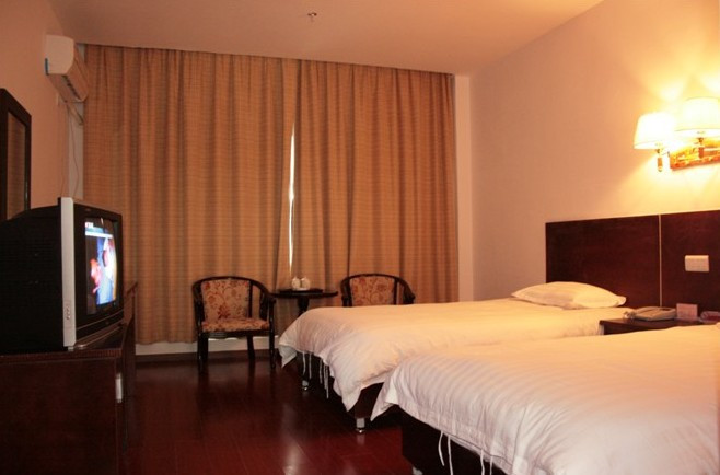 红歌大酒店主图