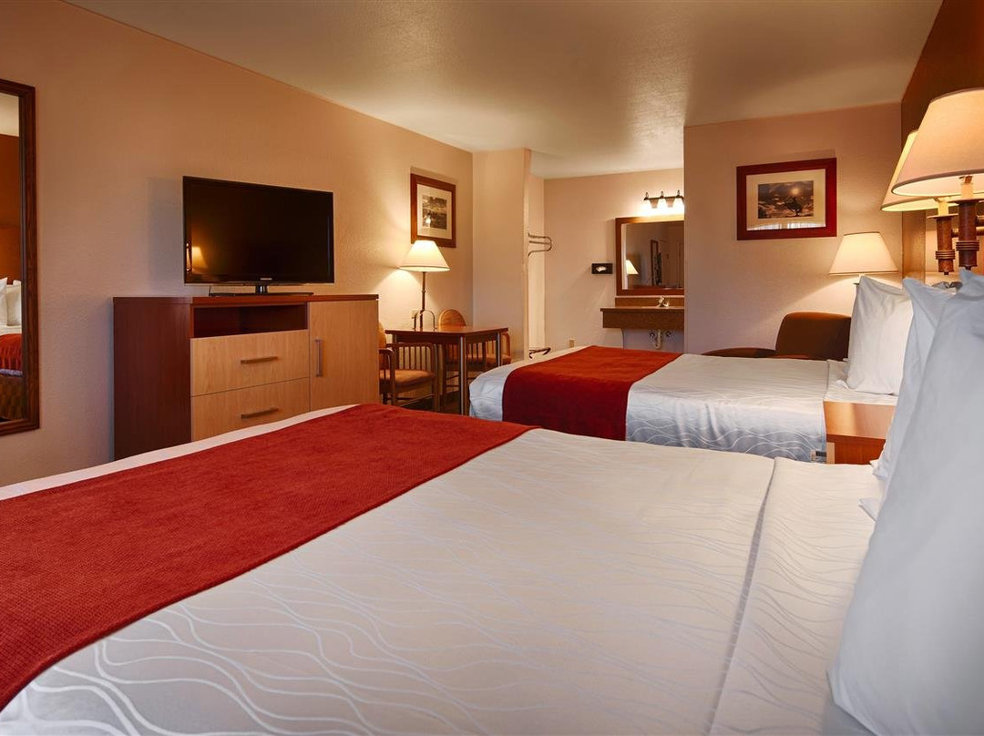 Best Western Discovery Inn主图