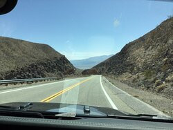 Rainbow Canyon-死亡谷国家公园必去景点