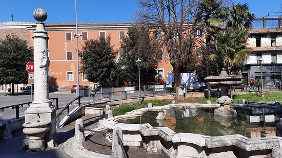 Fontana Livio De Carolis景点图片