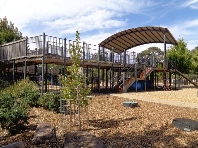 Belvoir Park Playground景点图片