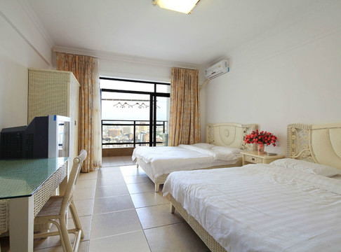 三亚牧海海景民宿（三亚湾海月广场店）主图