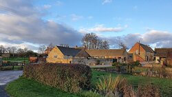 Norton Grounds主图