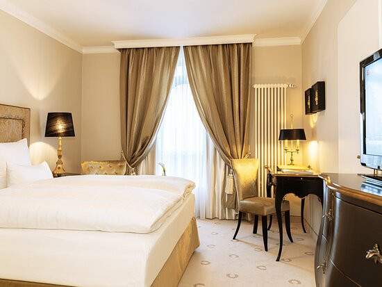 Victor's Residenz Hotel Schloss Berg主图
