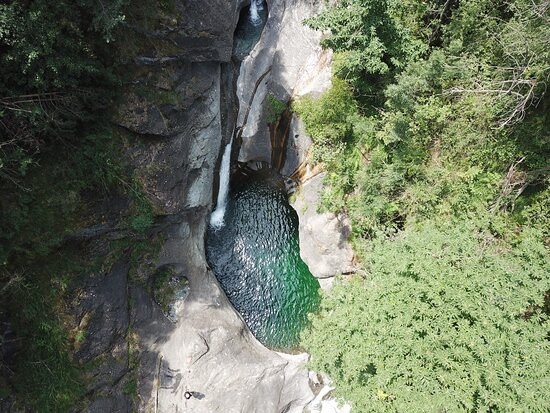 Canyoning Centre景点图片