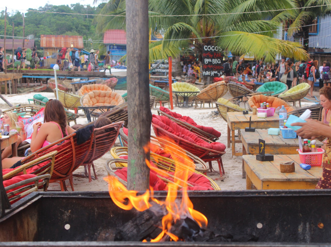 高龙旅游景点-The Jungle Bar