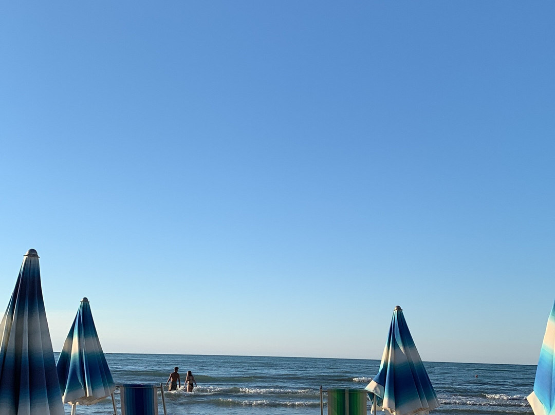 Lido Propulsione Beach景点图片