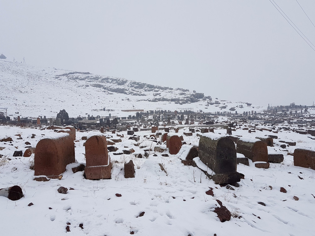 Oshakan Cemetery
