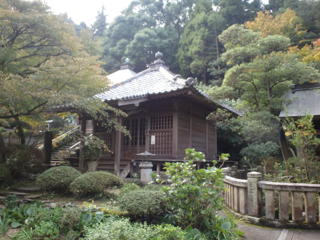 Sankaku Shrine景点图片