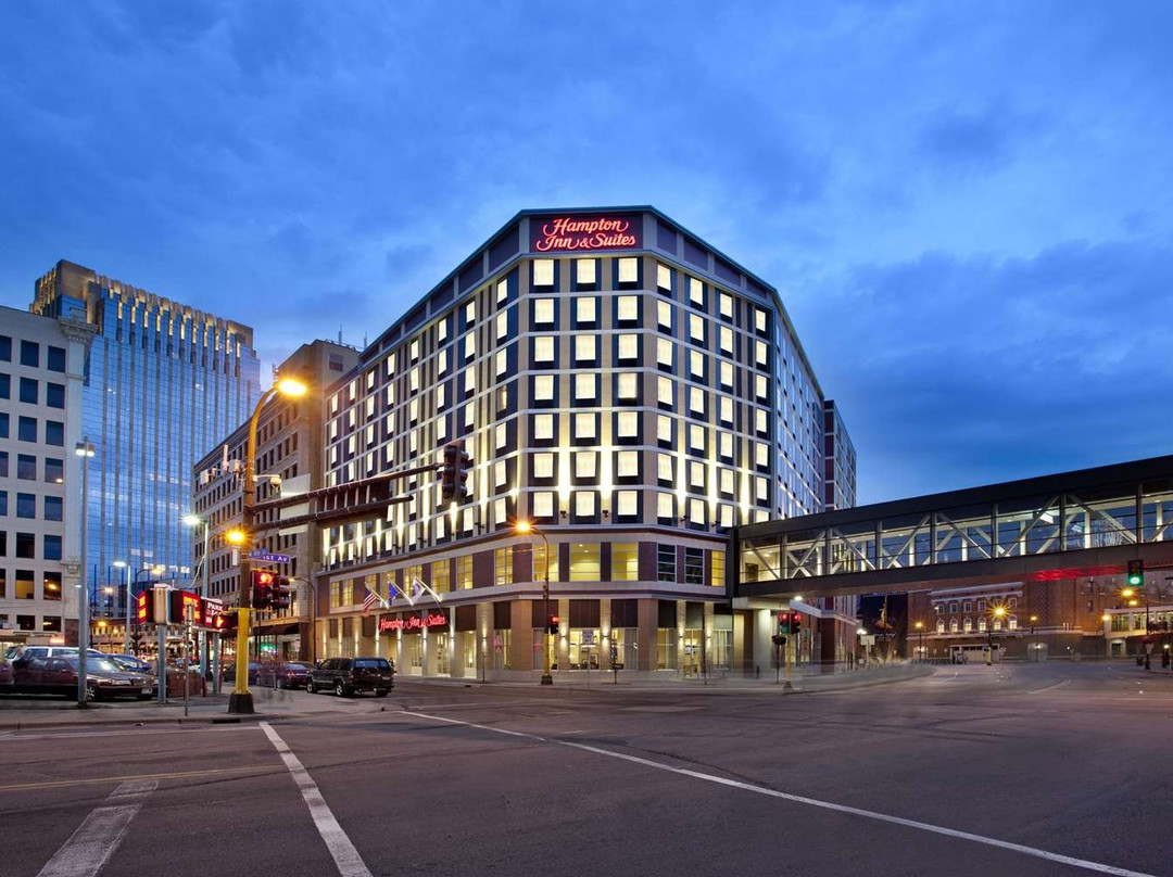 Hampton Inn & Suites Minneapolis/Downtown主图