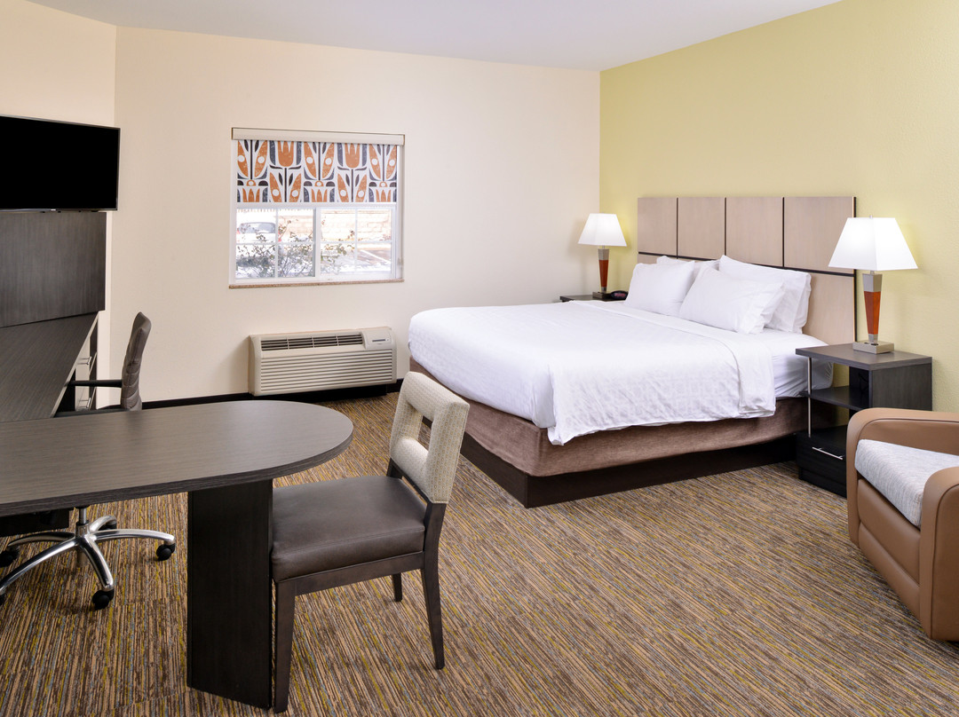 Candlewood Suites Winchester By IHG主图