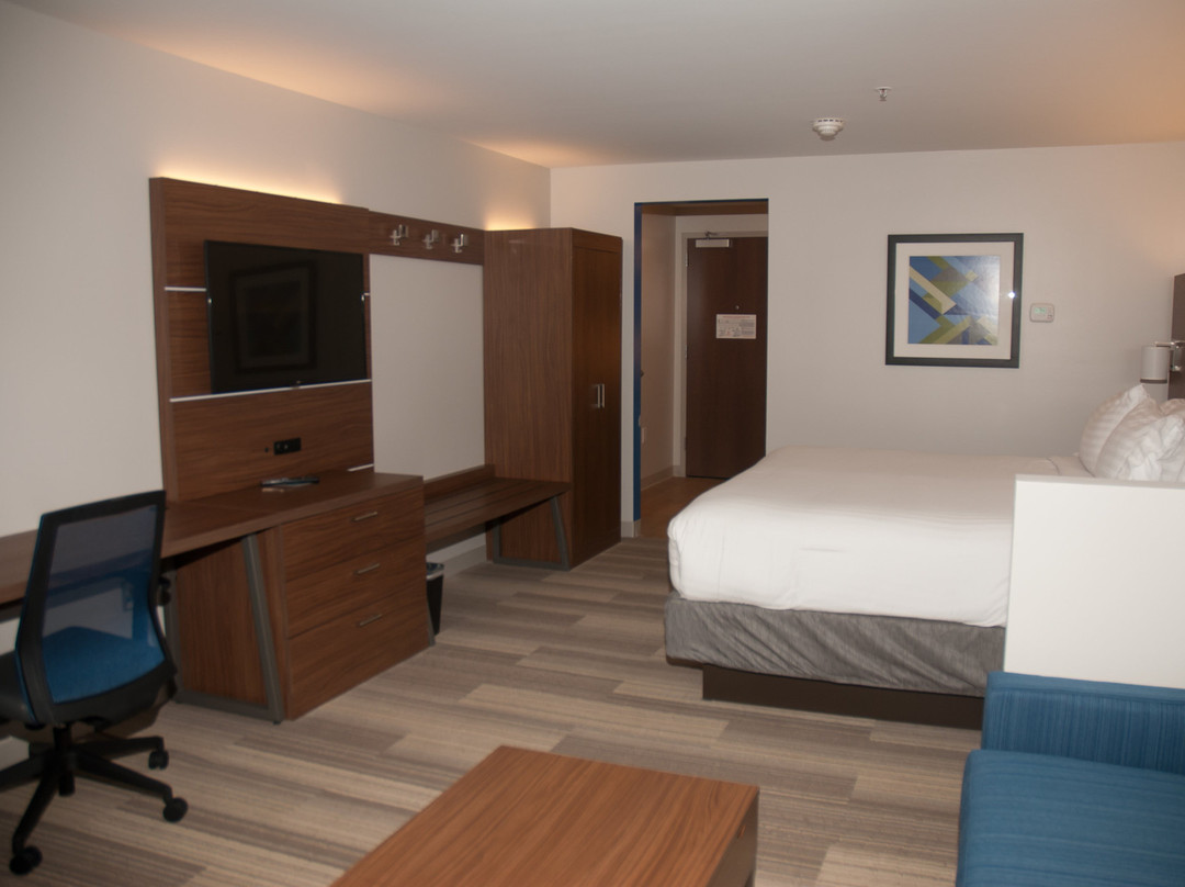 Holiday Inn Express & Suites Decatur By IHG主图