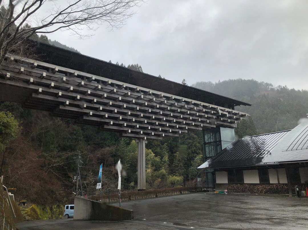 云之上之酒店主图