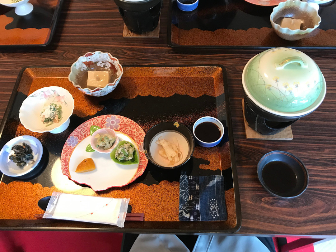 Sanrakuso主图
