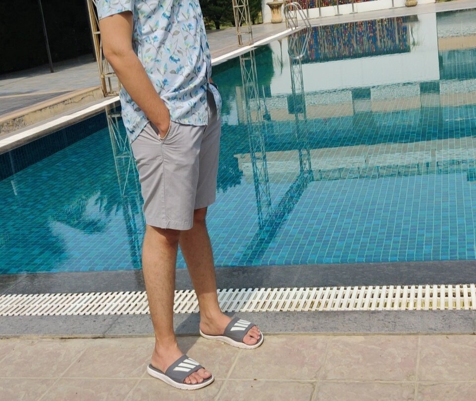 Aarohi Starz Club主图