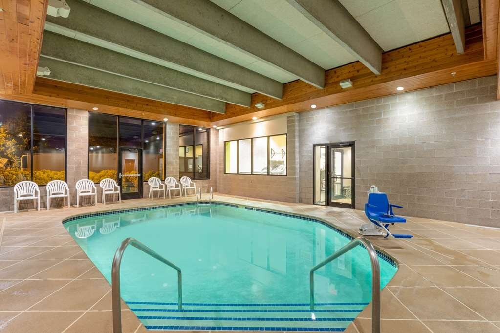 Days Inn by Wyndham Eagan Minnesota near Mall of America主图