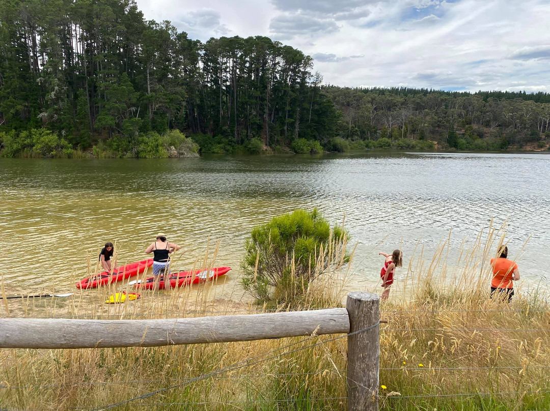 St George's Lake-Creswick必去景点