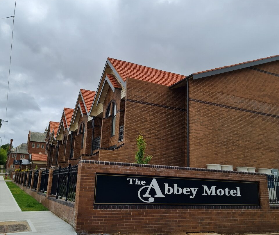 The Abbey Motel主图
