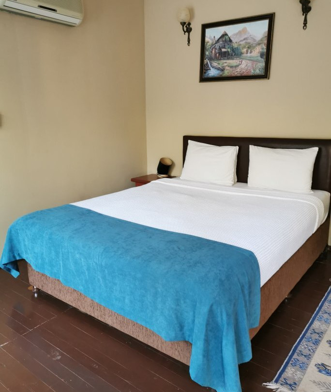 Utopia Lodge Hotel主图