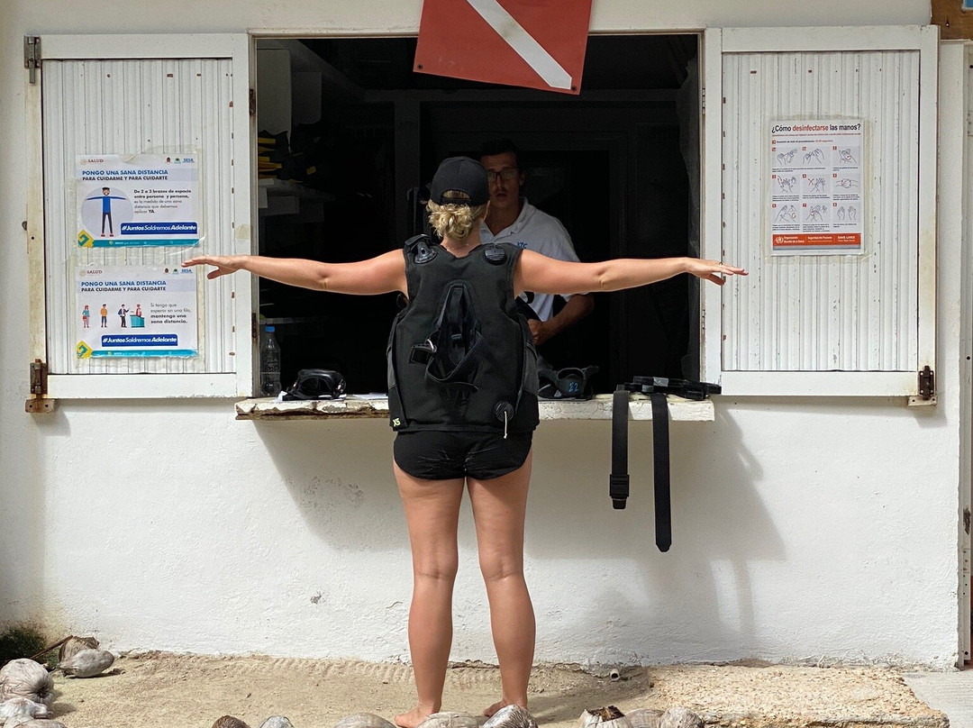 XTC Dive Center-Xcalak必去景点