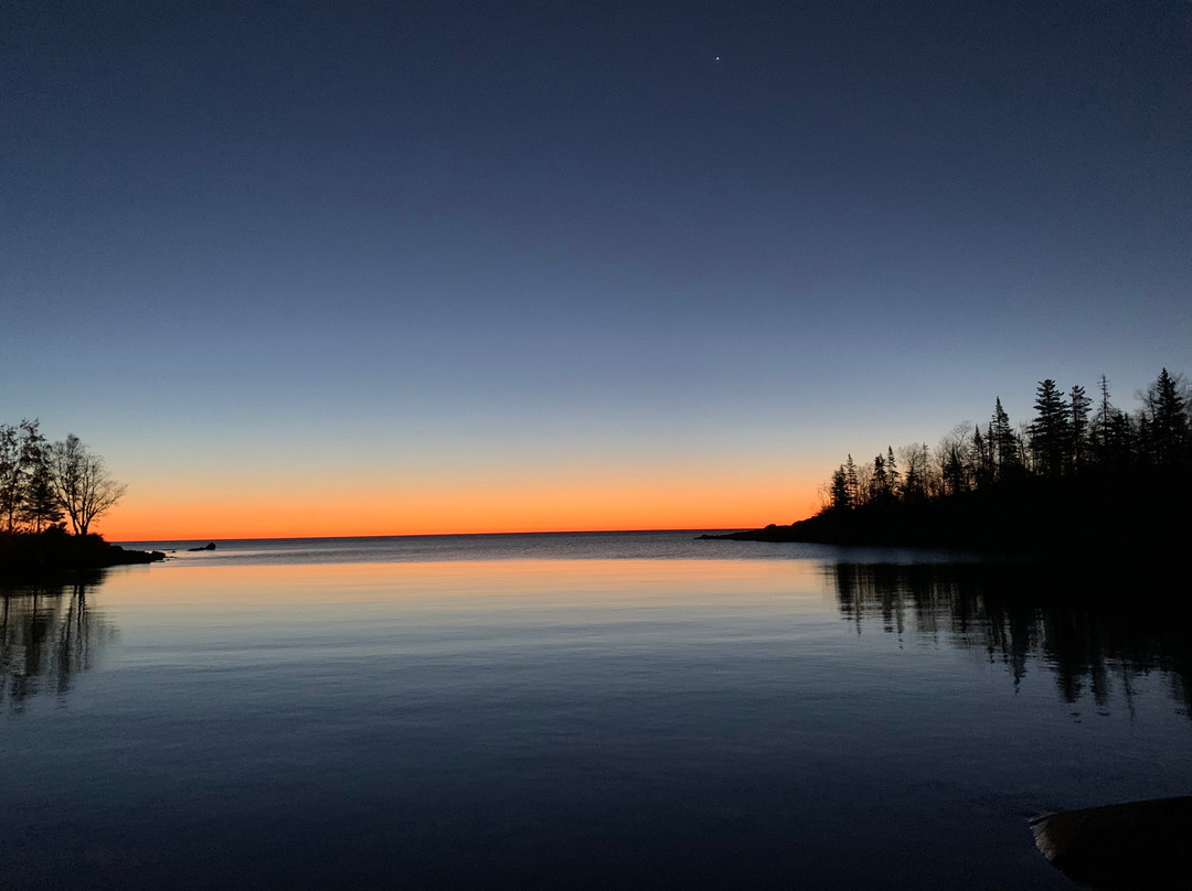 Cove Point Lodge主图