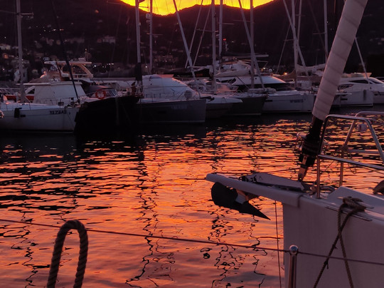 Madyson Sailing-拉斯佩齐亚必去景点