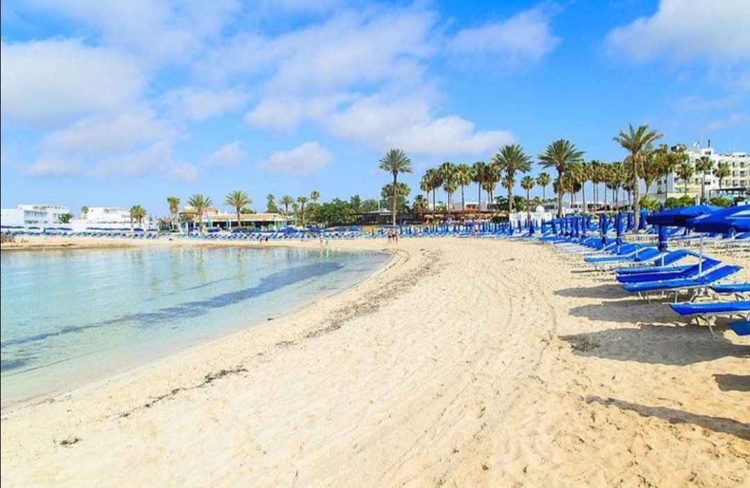 Theo's Airport Taxi-Mandria必去景点