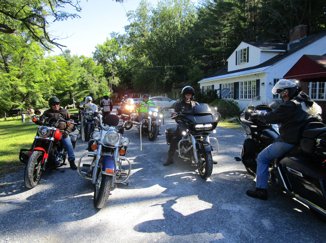 The 1896 House Country Inn - Brookside & Pondside主图