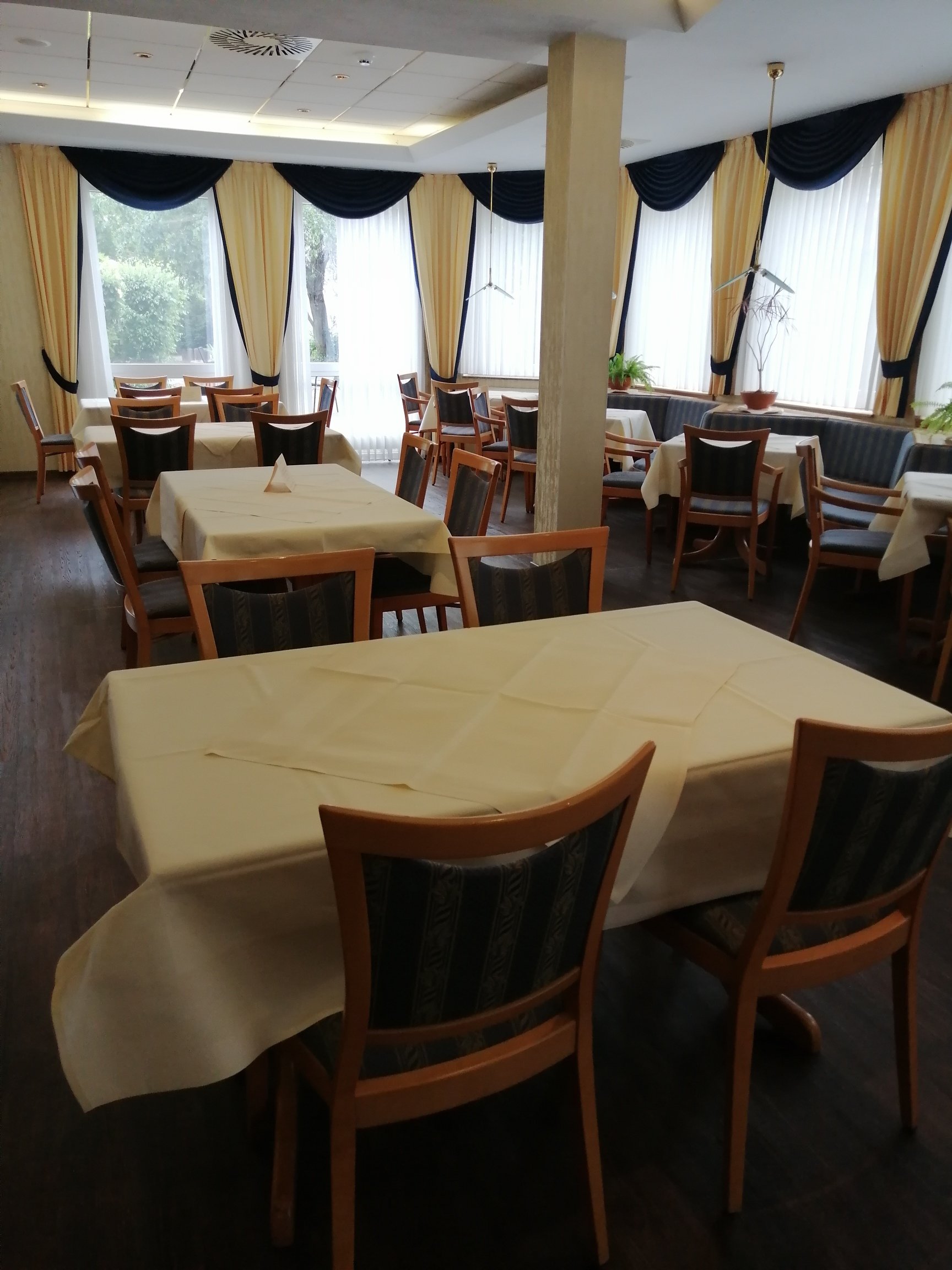 Hotel Domicil Schoenebeck-餐饮