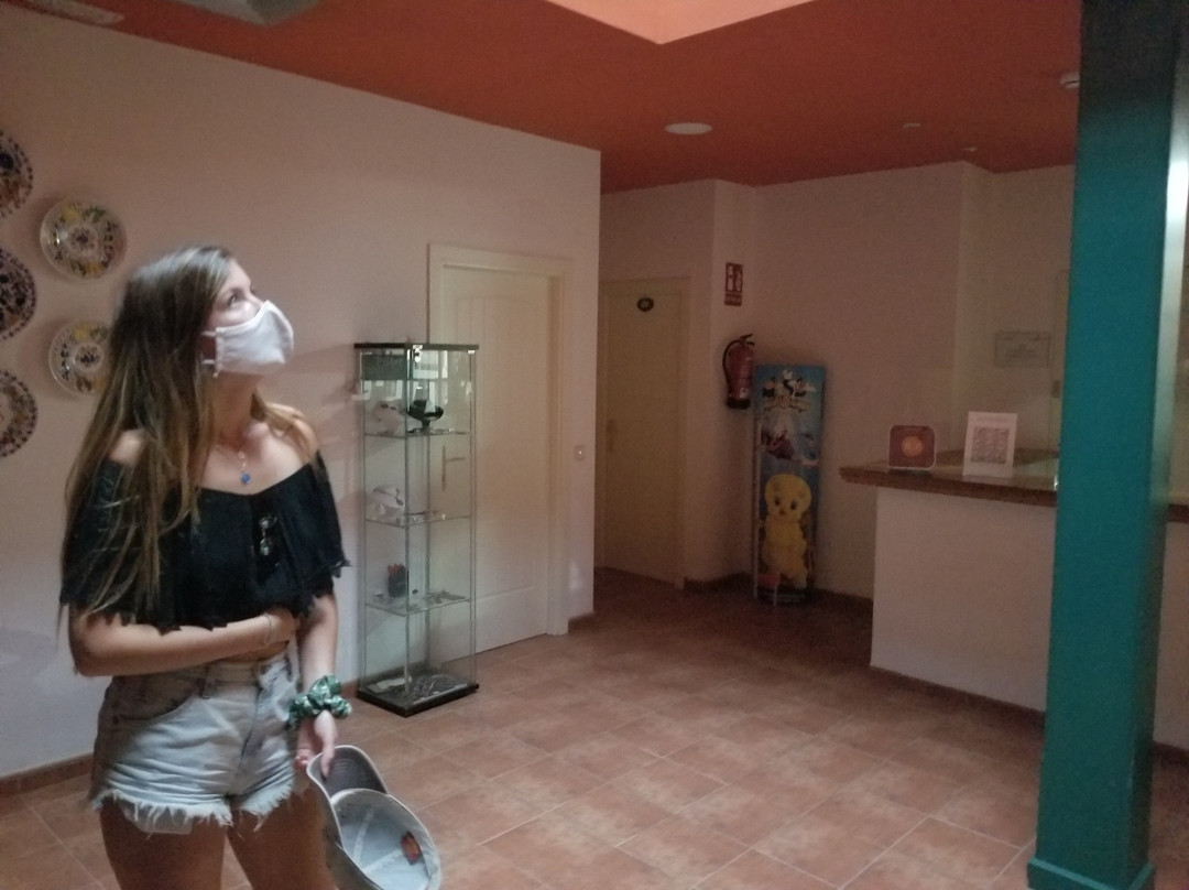 乡间小屋酒店主图