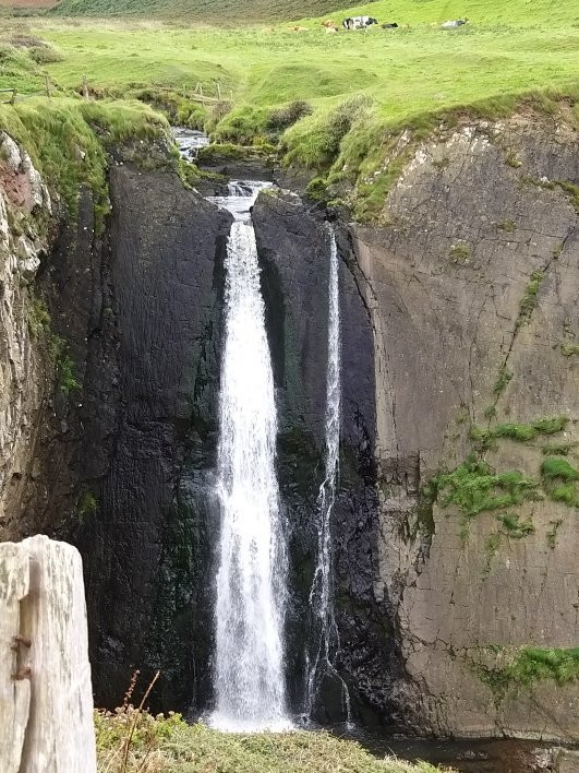 Speke's Mill Mouth Waterfall-Hartland必去景点