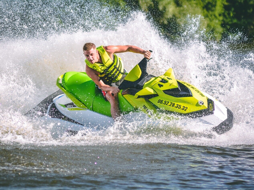 Aqua R fly-Jussy必去景点